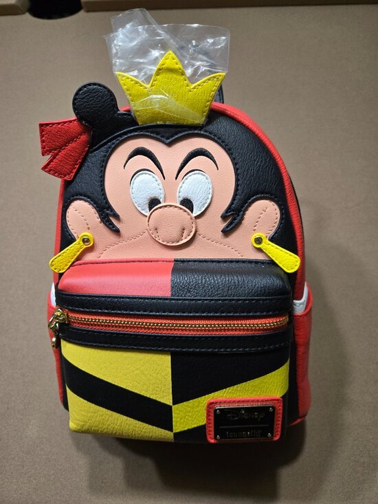 Disney Lougefly Queen of Hearts Backpack Purse Brand New w/Tag main image 4